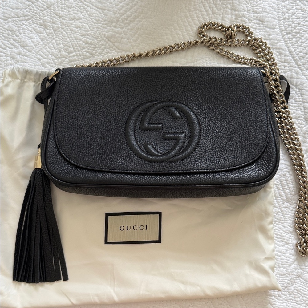 Gucci Black Leather Crossbody Bag with Chain